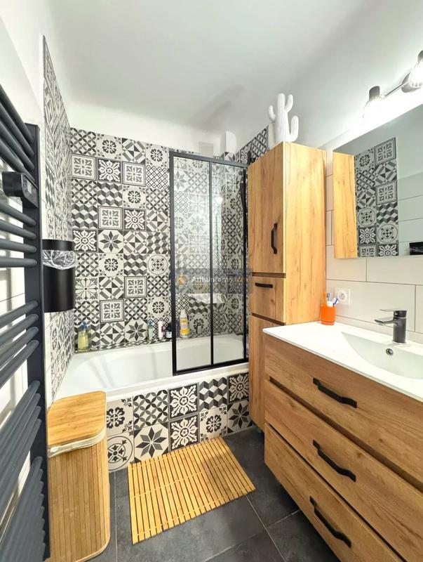 Appartement - 67 m² - 3 pièces