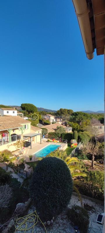 Maison traditionnelle - 99 m² - 4 pièces