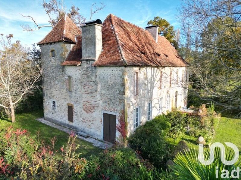 Château - 374 m² - 9 pièces