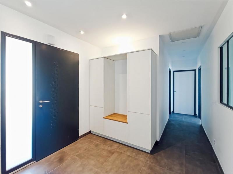 Maison - 195 m² - 6 pièces