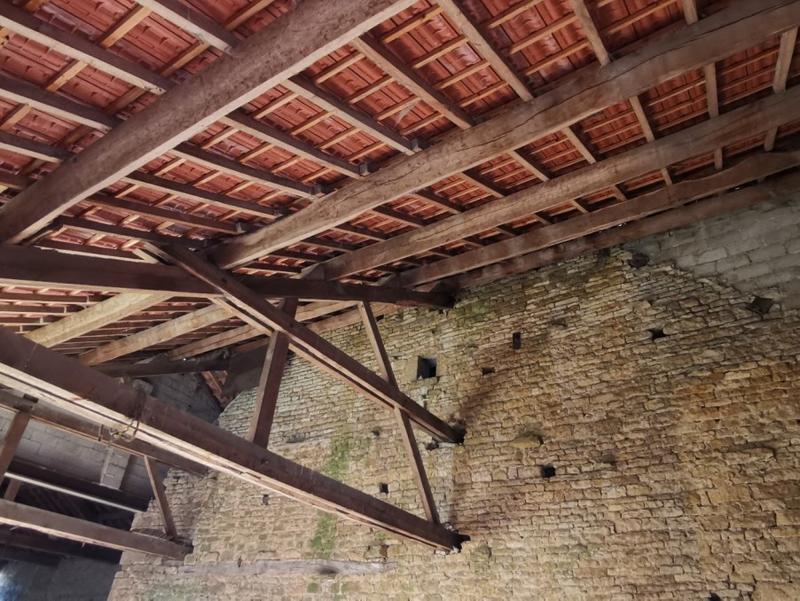 Maison - 350 m² - 1 pièce