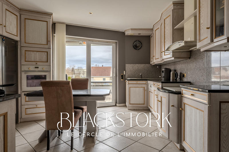 Maison - 170 m² - 5 pièces