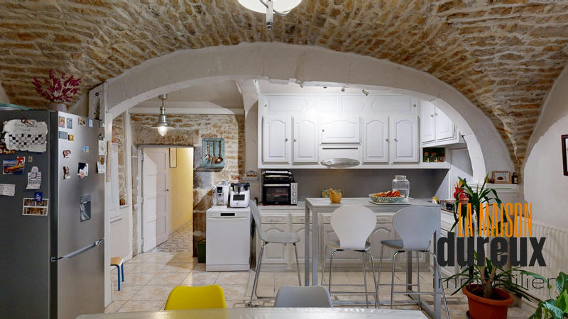 Appartement - 98 m² - 3 pièces