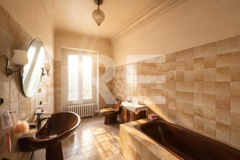 Appartement - 85 m² - 3 pièces