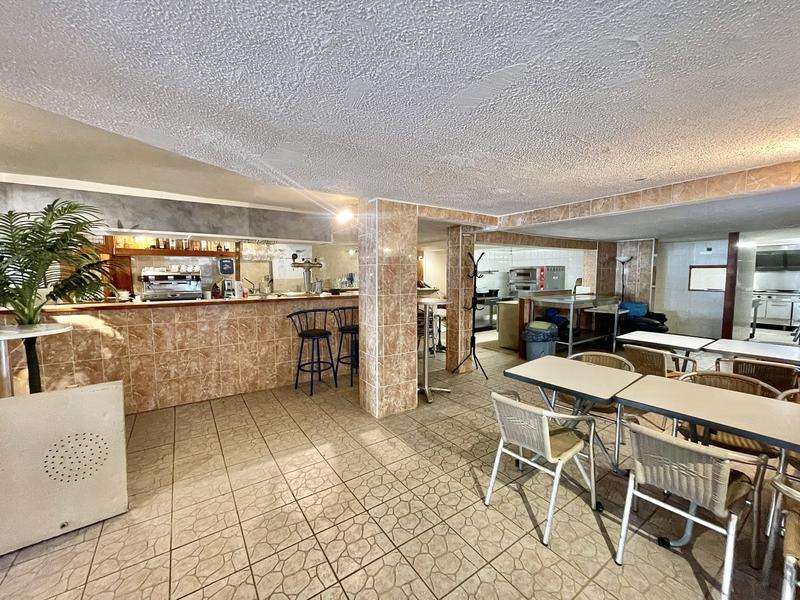 Local commercial - 290 m²