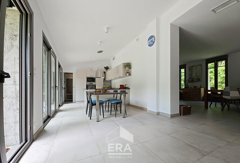 Maison - 142 m² - 5 pièces