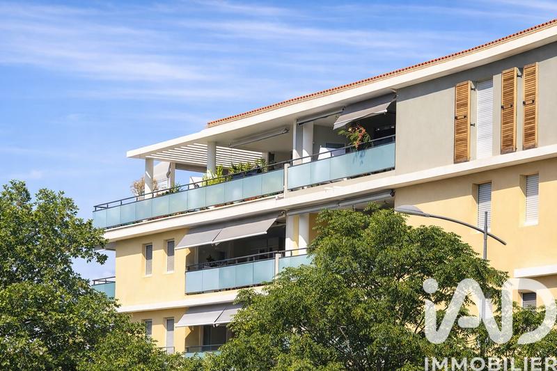 Appartement - 120 m² - 5 pièces