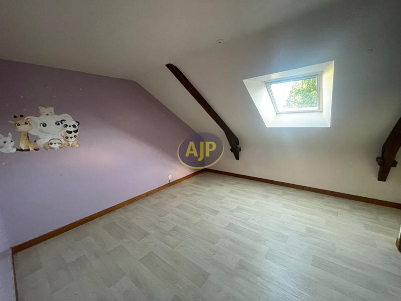 Maison - 85 m² - 4 pièces