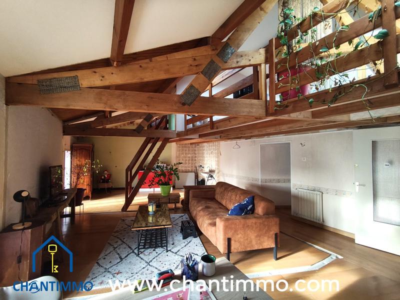 Maison - 200 m² - 5 pièces