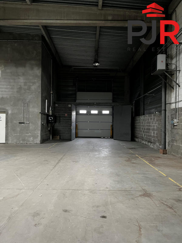Local d'activités - 859 m²