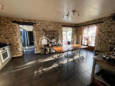 Maison - 110 m² - 4 pièces