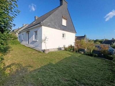 Maison - 136 m² - 6 pièces