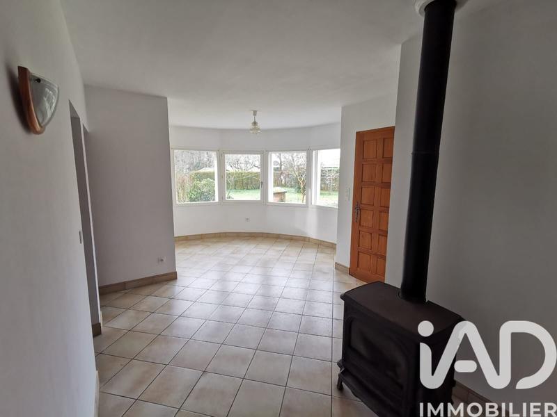 Maison - 180 m² - 7 pièces