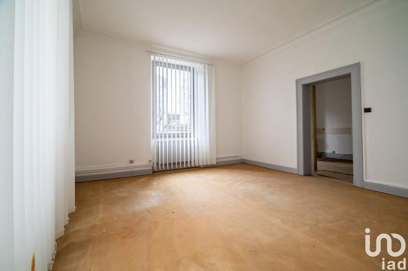 Local commercial - 158 m² - 7 pièces