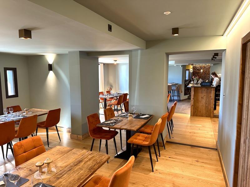 Local commercial - 238 m² - 4 pièces