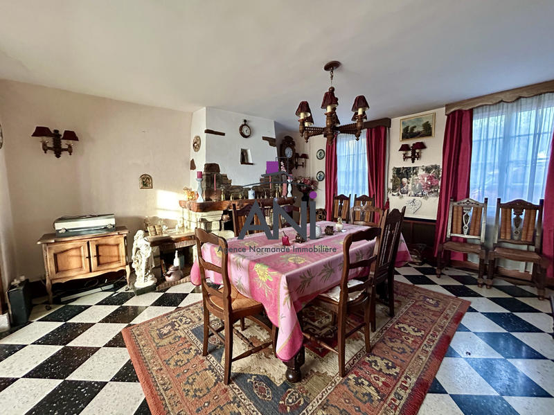 Maison ancienne - 241 m² - 7 pièces