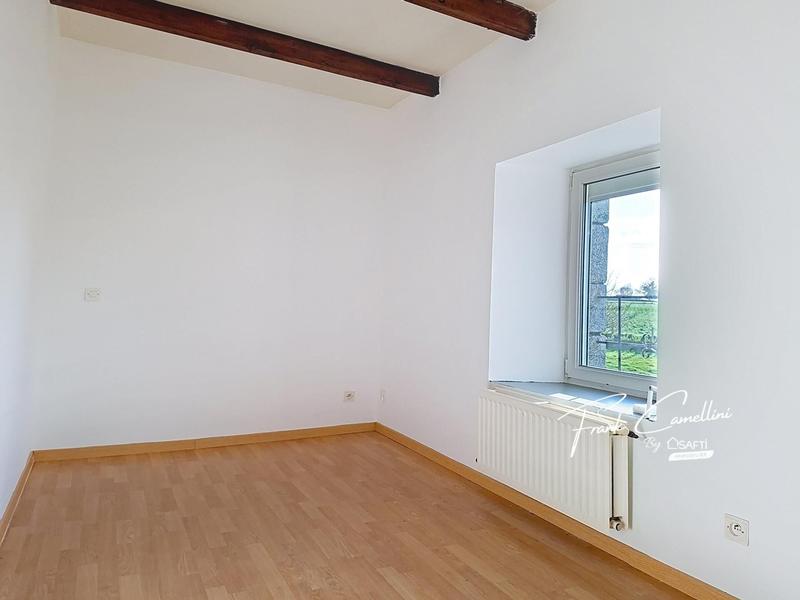 Maison - 140 m² - 8 pièces