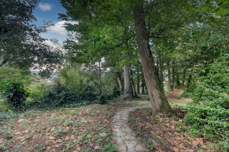 Maison - 186 m² - 8 pièces