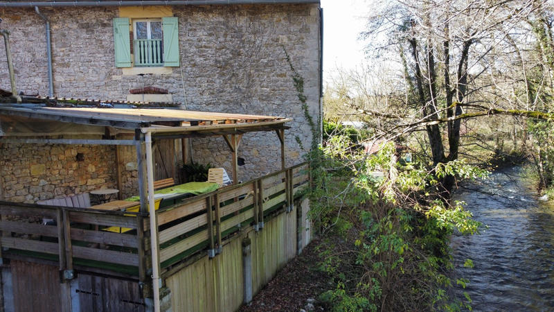 Maison - 455 m² - 10 pièces