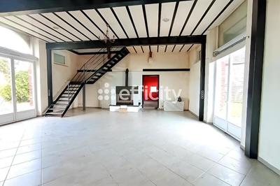 Maison - 146 m² - 5 pièces