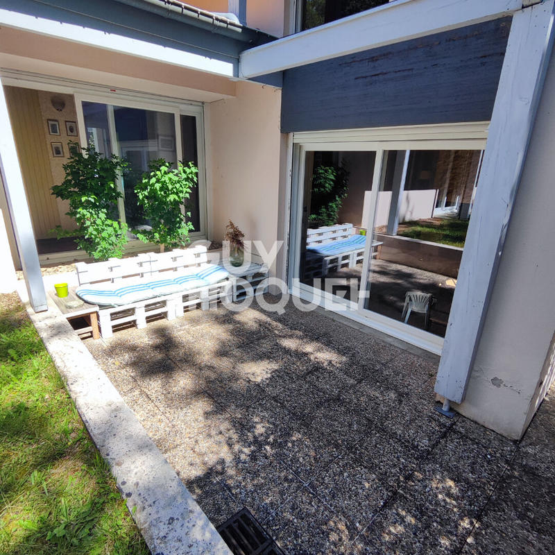 Maison - 246 m² - 7 pièces