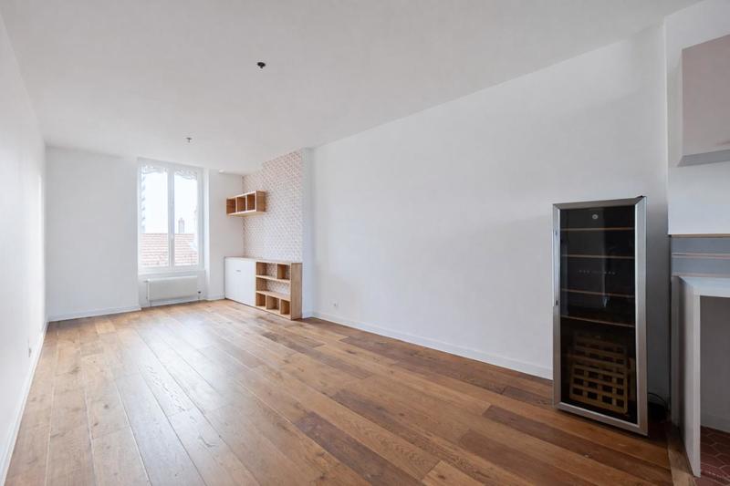 Appartement - 84 m² - 4 pièces