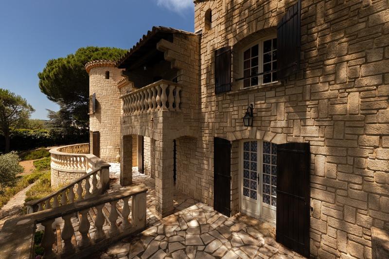 Maison - 190 m² - 8 pièces