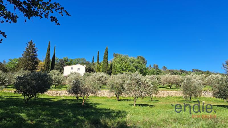 Maison - 198 m² - 8 pièces