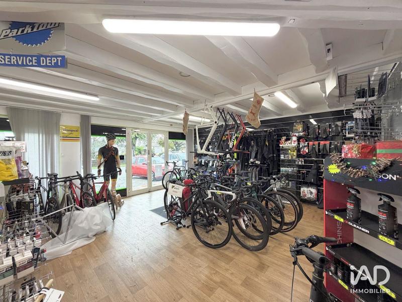 Local commercial - 81 m²