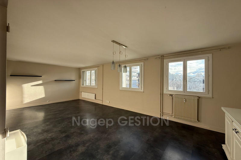 Appartement - 89 m² - 4 pièces