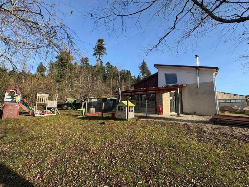 Maison traditionnelle - 129 m² - 5 pièces