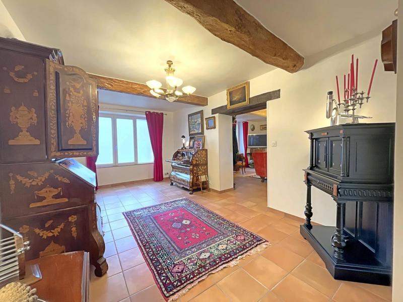 Maison de village - 285 m² - 8 pièces
