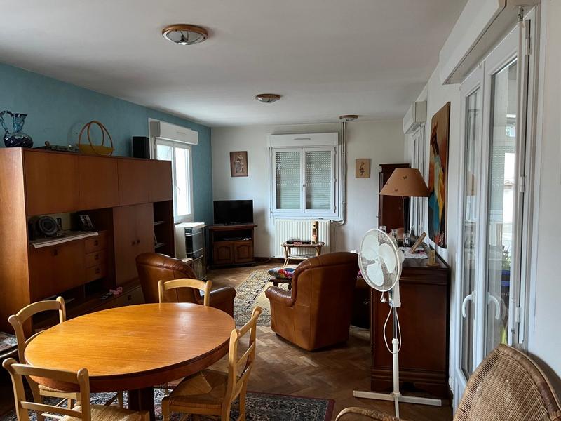 Local commercial - 660 m² - 11 pièces