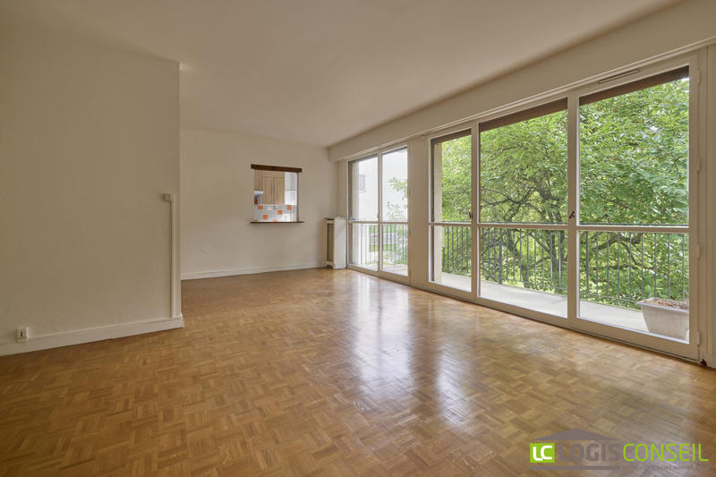 Appartement - 100 m² - 4 pièces