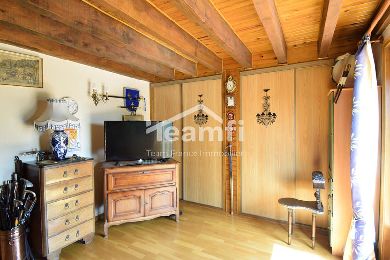 Maison - 310 m² - 10 pièces