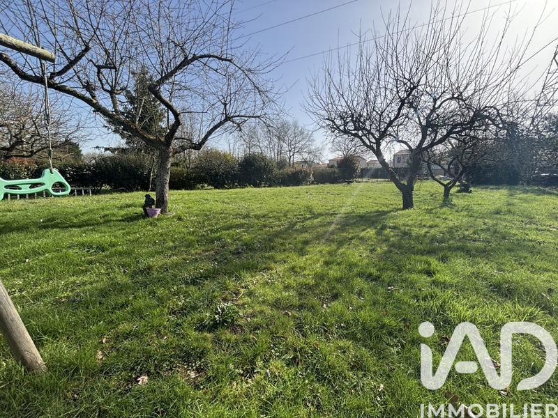 Maison - 245 m² - 8 pièces