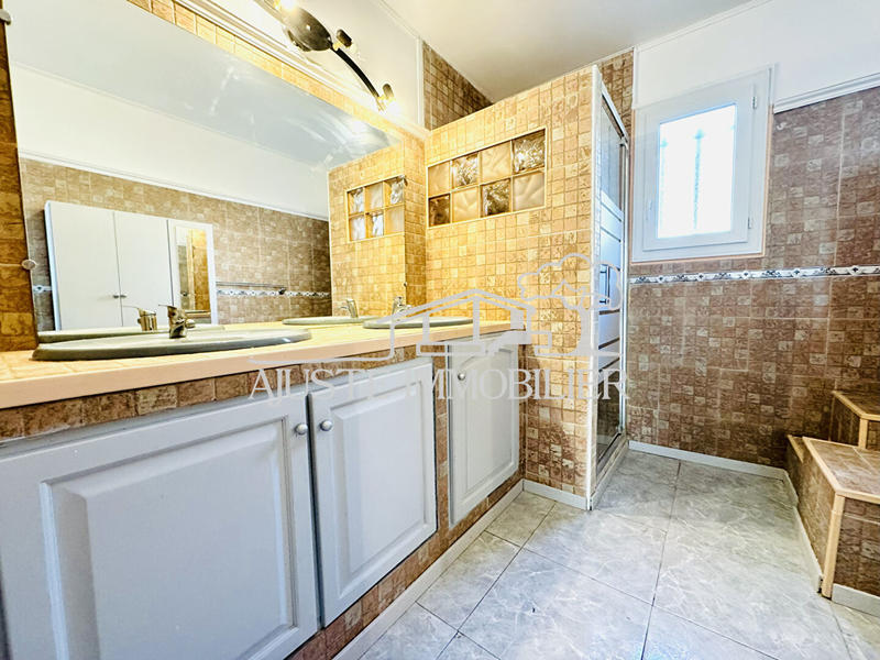 Maison - 91 m² - 4 pièces