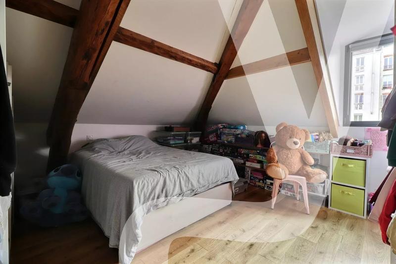 Appartement - 297 m² - 10 pièces