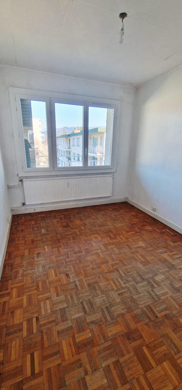 Appartement - 70 m² - 4 pièces