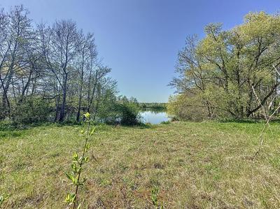 Terrain - 24 437 m²