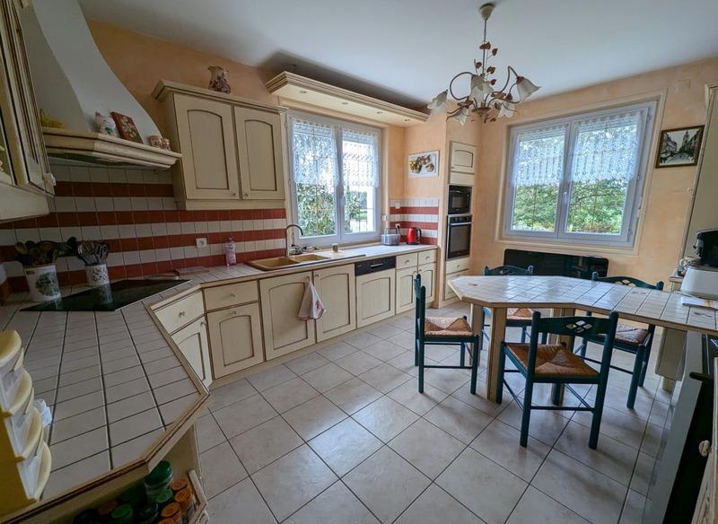 Maison - 190 m² - 10 pièces