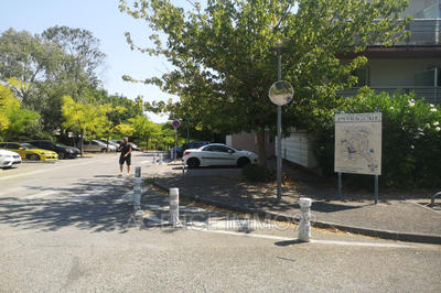 Parking / Garage - 12 m²