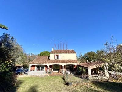 Villa - 186 m² - 7 pièces