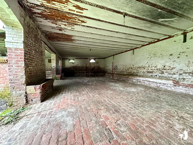 Ferme - 1 280 m² - 5 pièces