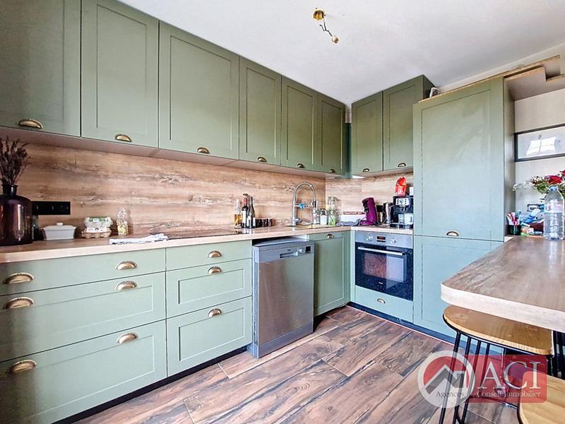 Maison - 114 m² - 6 pièces