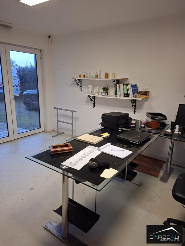 Local d'activités - 175 m²