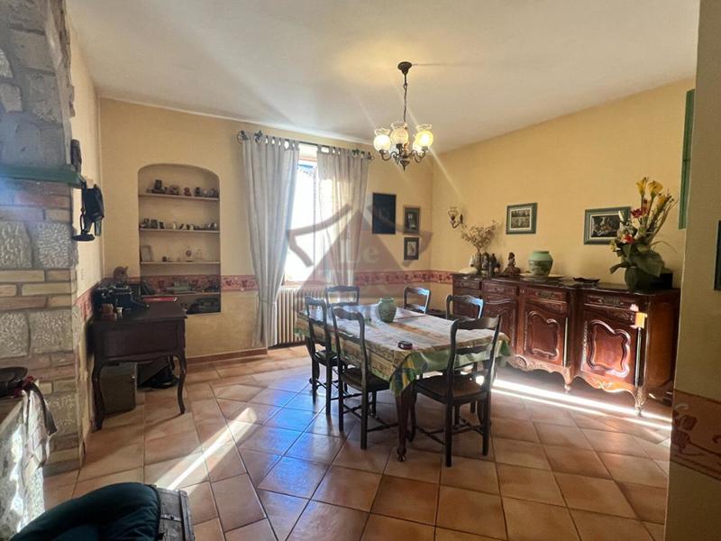 Maison en pierre - 151 m² - 7 pièces
