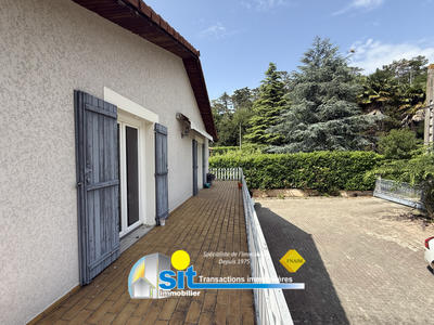 Maison - 200 m² - 7 pièces