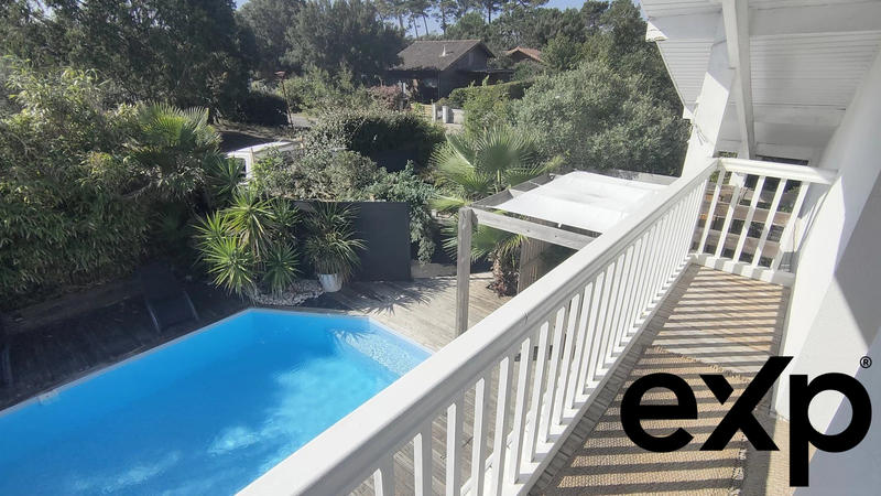 Maison - 140 m² - 6 pièces