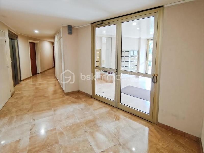 Appartement - 72 m² - 4 pièces
